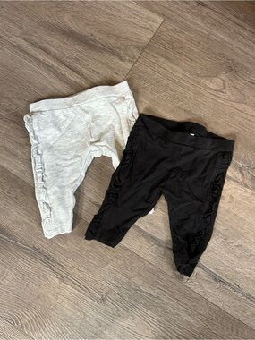 (3/$20) George 0/3m grey & black ruffle sides leggings bundle